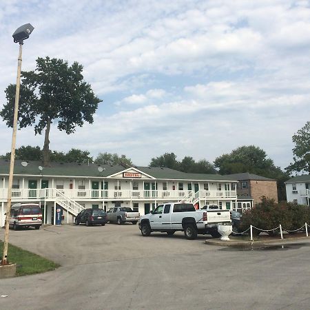 Hoosier Travel Lodge เจฟเฟอร์สันวิลล์ ภายนอก รูปภาพ