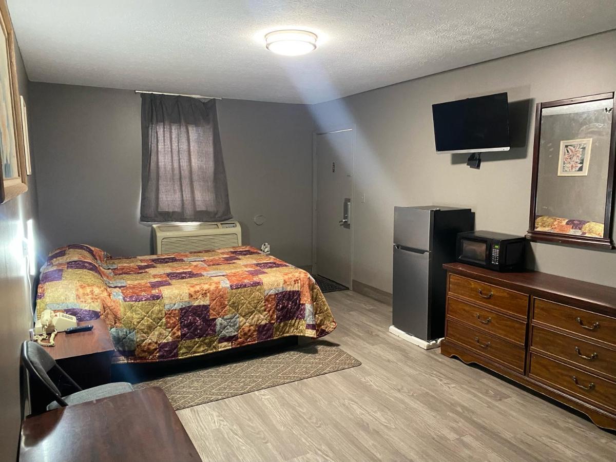 Hoosier Travel Lodge เจฟเฟอร์สันวิลล์ ภายนอก รูปภาพ